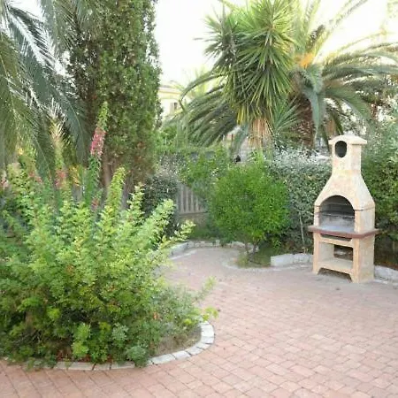 Sleeps 6 T421659 Daire *